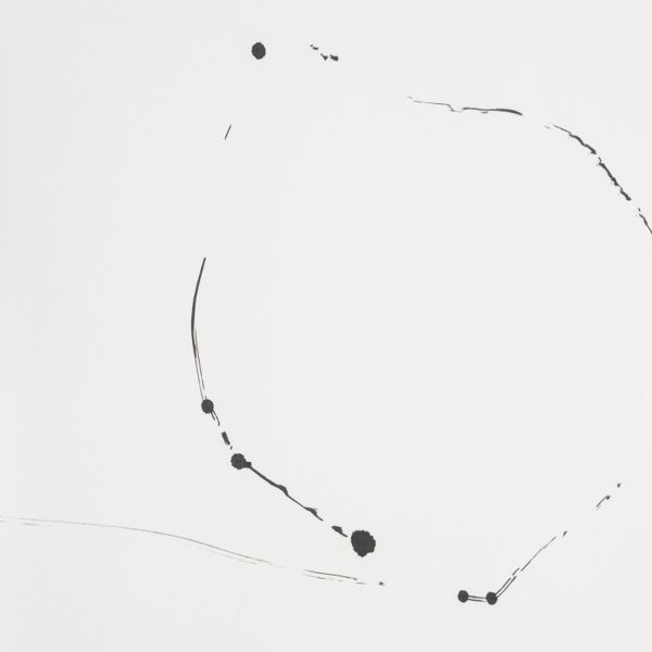 Diálogo (Balão e corpo), 2007. Tinta preta sobre papel japonês. 130 × 70 cm.